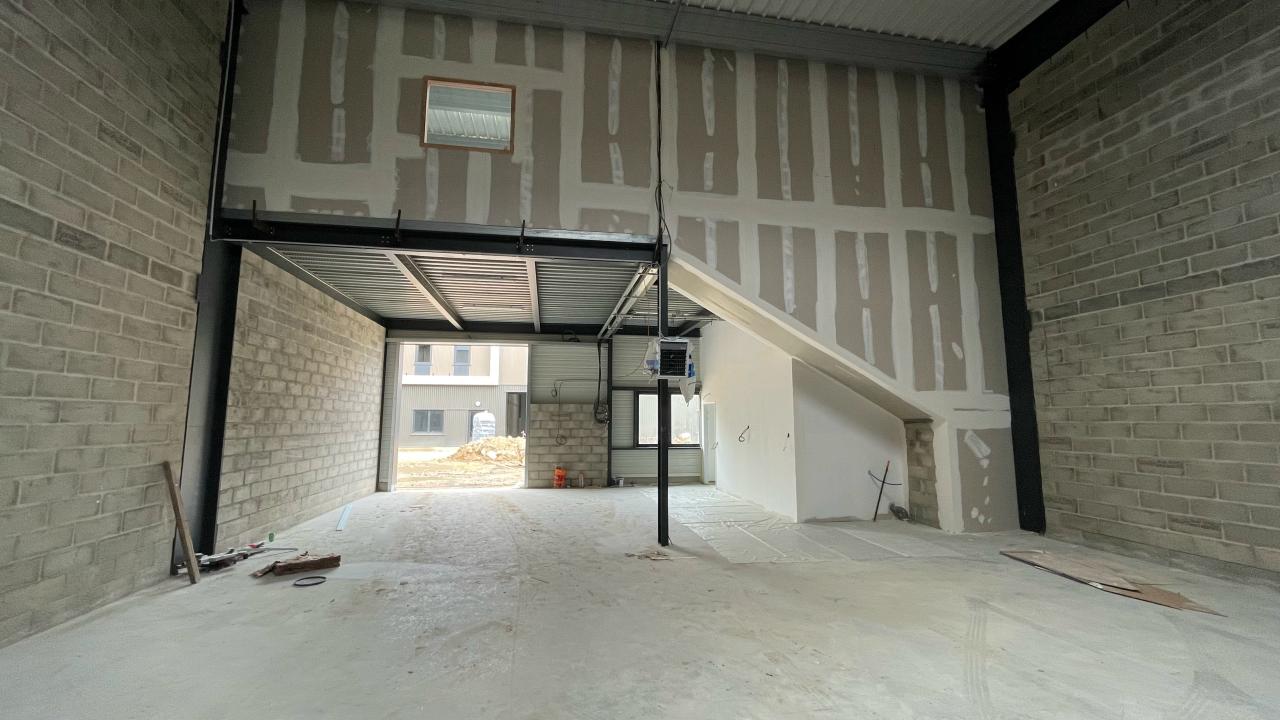 Local d'activité Les Mureaux 2126m² Location local d'activité Les Mureaux Yvelines OLACT2422902 7